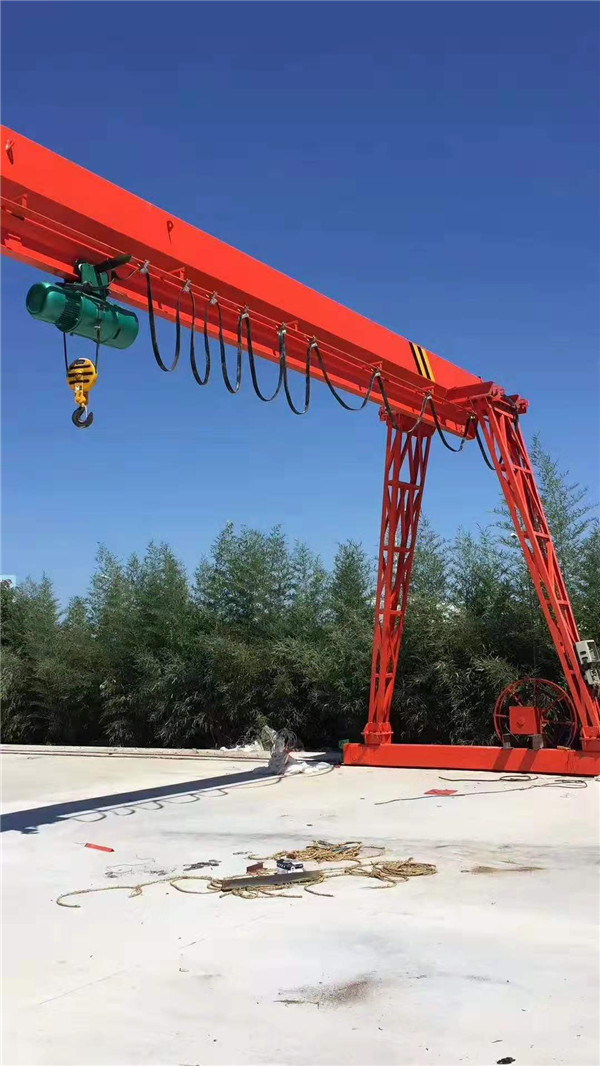 龍門吊起重機