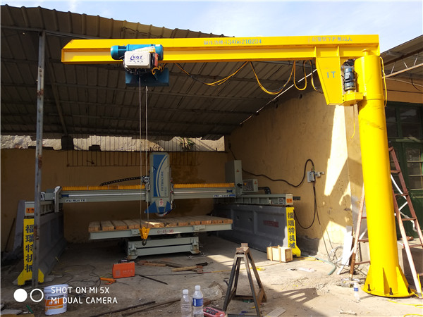 懸臂吊起重機(jī)