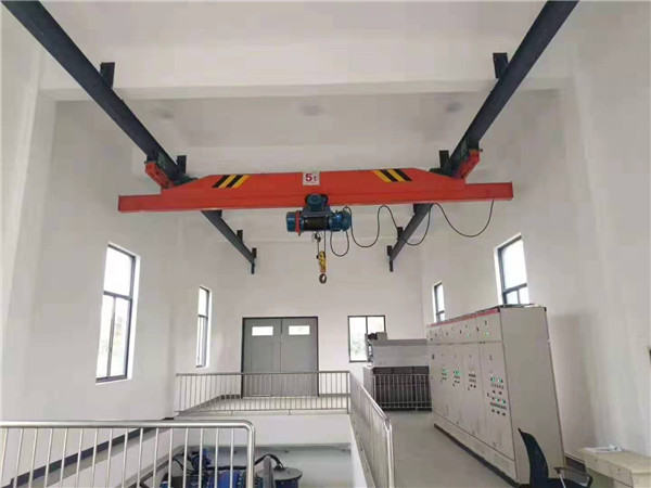 懸掛起重機
